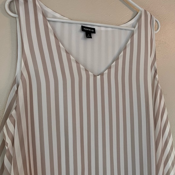 Torrid blouse womens 2X sleeveless tan white striped lined flowy light minimal - Picture 5 of 11